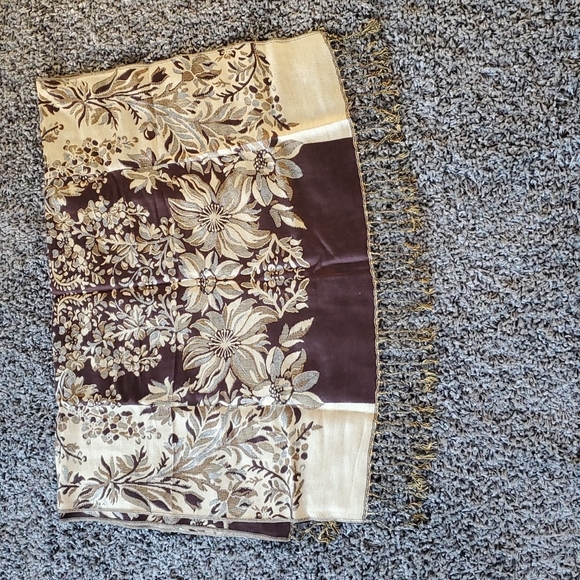 Pashmina - Picture 2 of 3